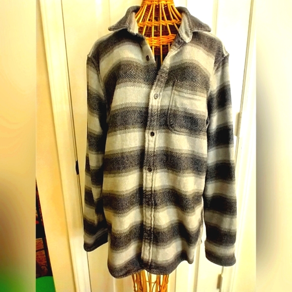 GAP Other - Shirt Gap COPY 100% Soft heavy Cotton button front plaid shirt